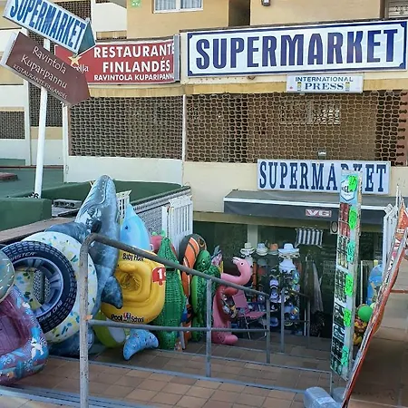 Lizards Lounge - Tanife Beim Yumbo *