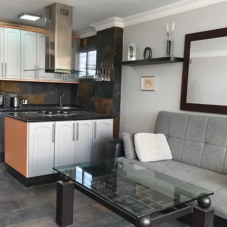 Lizards Lounge - Tanife Beim Yumbo Apartment